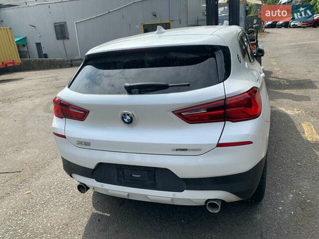 Белый БМВ X2, объемом двигателя 2 л и пробегом 70 тыс. км за 17000 $, фото 7 на Automoto.ua