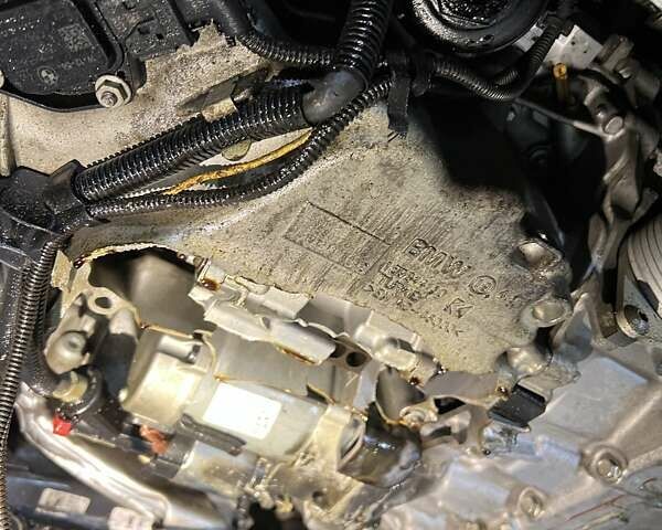 Белый БМВ X2, объемом двигателя 2 л и пробегом 70 тыс. км за 17000 $, фото 26 на Automoto.ua