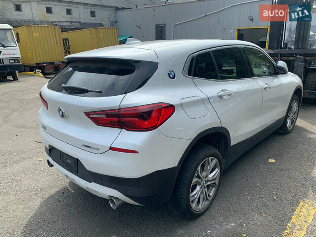 Белый БМВ X2, объемом двигателя 2 л и пробегом 70 тыс. км за 17000 $, фото 6 на Automoto.ua