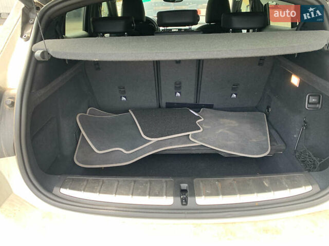 Белый БМВ X2, объемом двигателя 2 л и пробегом 70 тыс. км за 17000 $, фото 24 на Automoto.ua