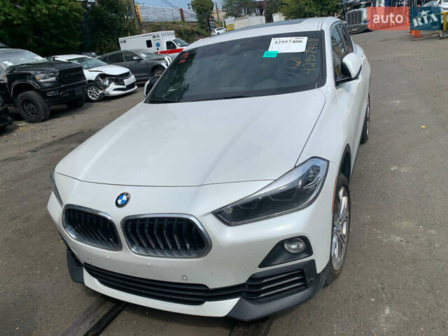 Белый БМВ X2, объемом двигателя 2 л и пробегом 70 тыс. км за 17000 $, фото 2 на Automoto.ua