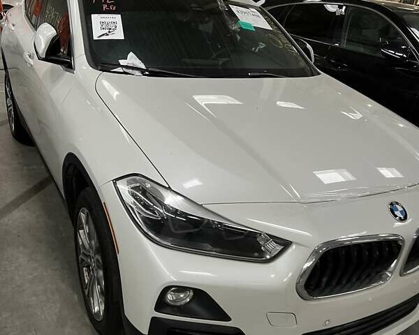 Белый БМВ X2, объемом двигателя 2 л и пробегом 70 тыс. км за 17000 $, фото 13 на Automoto.ua