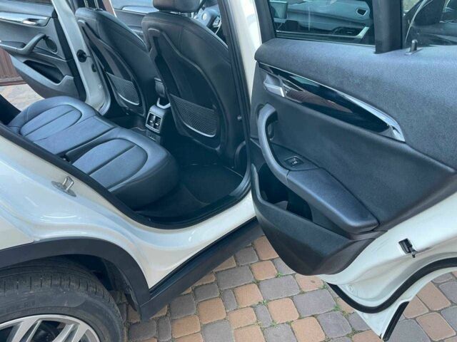 Белый БМВ X2, объемом двигателя 2 л и пробегом 139 тыс. км за 20727 $, фото 19 на Automoto.ua