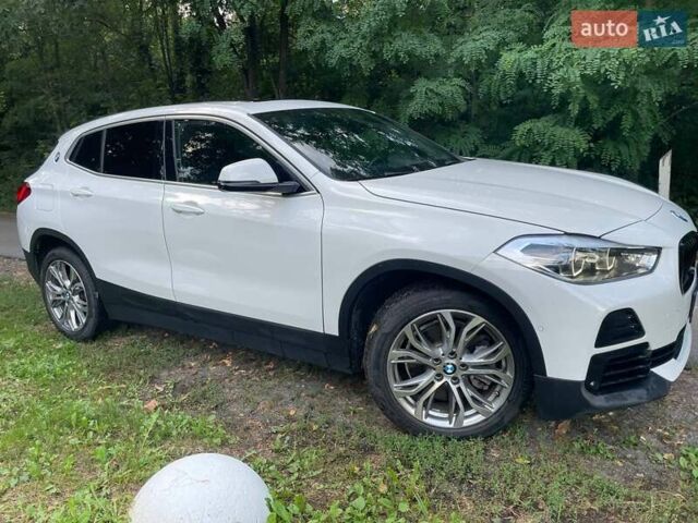 Белый БМВ X2, объемом двигателя 2 л и пробегом 139 тыс. км за 24450 $, фото 3 на Automoto.ua