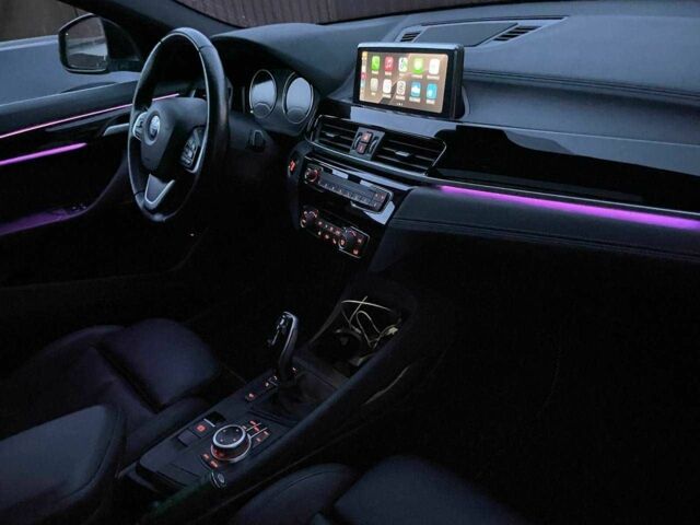 Белый БМВ X2, объемом двигателя 2 л и пробегом 139 тыс. км за 20727 $, фото 10 на Automoto.ua