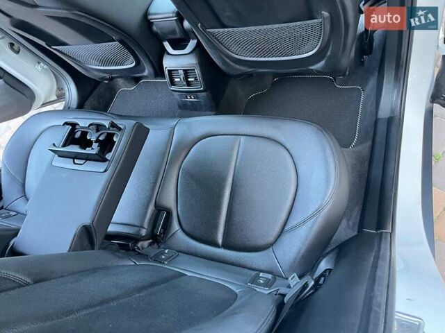 Белый БМВ X2, объемом двигателя 2 л и пробегом 139 тыс. км за 24450 $, фото 11 на Automoto.ua