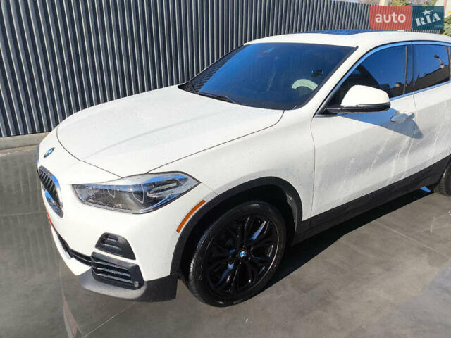 Белый БМВ X2, объемом двигателя 2 л и пробегом 119 тыс. км за 25499 $, фото 4 на Automoto.ua