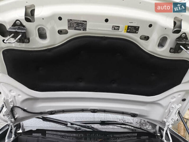 Белый БМВ X2, объемом двигателя 2 л и пробегом 119 тыс. км за 25499 $, фото 41 на Automoto.ua