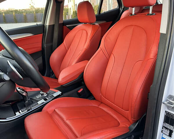 Білий БМВ X2, об'ємом двигуна 2 л та пробігом 160 тис. км за 29000 $, фото 29 на Automoto.ua