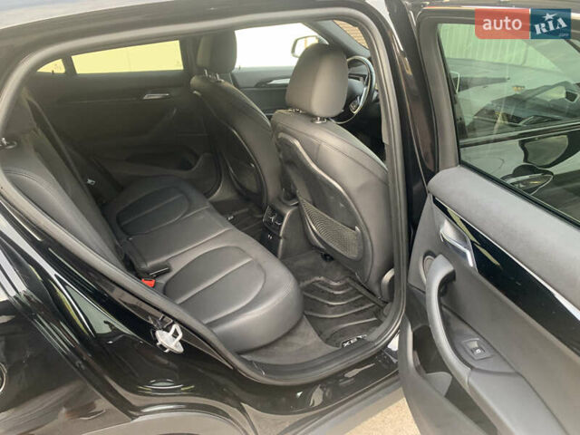 Черный БМВ X2, объемом двигателя 2 л и пробегом 76 тыс. км за 21700 $, фото 5 на Automoto.ua