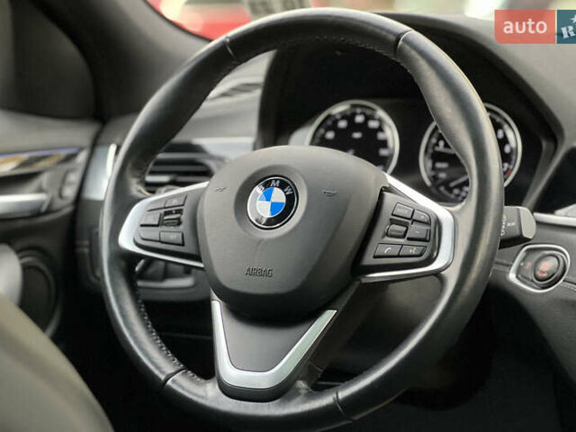 Черный БМВ X2, объемом двигателя 2 л и пробегом 60 тыс. км за 22800 $, фото 23 на Automoto.ua