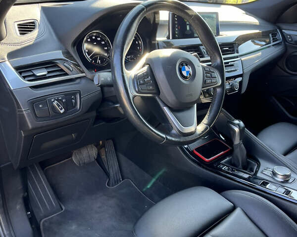 Чорний БМВ X2, об'ємом двигуна 2 л та пробігом 105 тис. км за 18500 $, фото 8 на Automoto.ua
