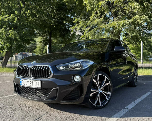 Черный БМВ X2, объемом двигателя 2 л и пробегом 106 тыс. км за 28900 $, фото 1 на Automoto.ua