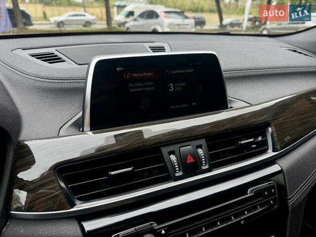 Черный БМВ X2, объемом двигателя 2 л и пробегом 56 тыс. км за 23900 $, фото 36 на Automoto.ua