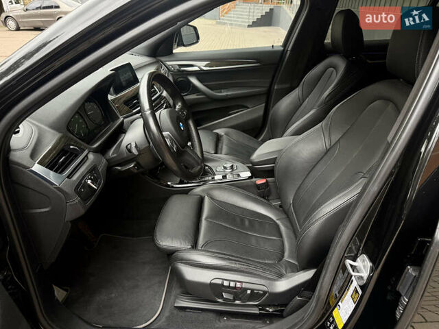 Черный БМВ X2, объемом двигателя 2 л и пробегом 56 тыс. км за 23900 $, фото 24 на Automoto.ua