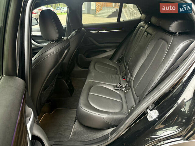 Черный БМВ X2, объемом двигателя 2 л и пробегом 56 тыс. км за 23900 $, фото 30 на Automoto.ua
