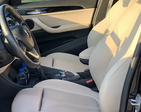 Черный БМВ X2, объемом двигателя 2 л и пробегом 135 тыс. км за 22499 $, фото 25 на Automoto.ua