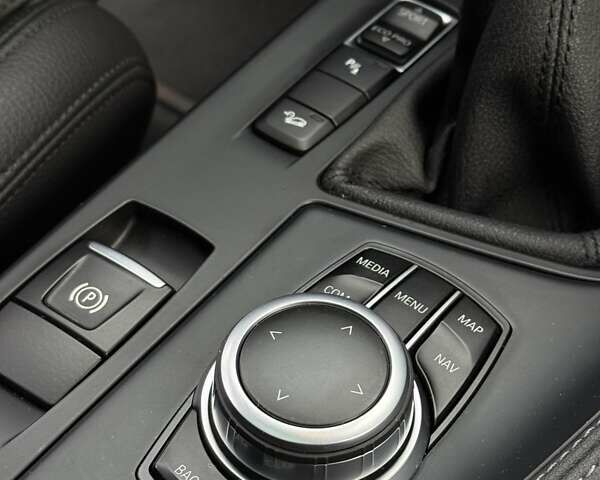 Черный БМВ X2, объемом двигателя 2 л и пробегом 165 тыс. км за 20500 $, фото 25 на Automoto.ua