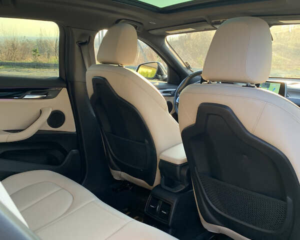 Черный БМВ X2, объемом двигателя 2 л и пробегом 135 тыс. км за 22499 $, фото 47 на Automoto.ua