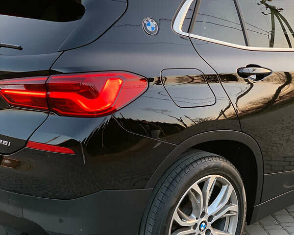 Черный БМВ X2, объемом двигателя 2 л и пробегом 135 тыс. км за 22499 $, фото 14 на Automoto.ua