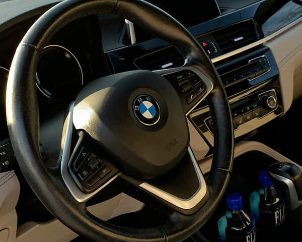 Черный БМВ X2, объемом двигателя 2 л и пробегом 135 тыс. км за 22499 $, фото 30 на Automoto.ua