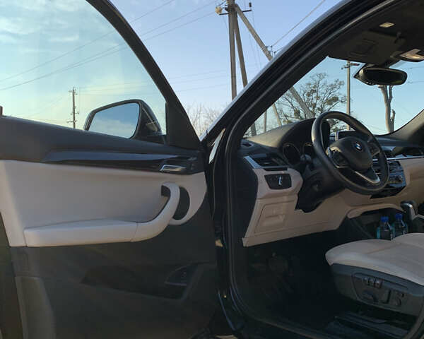 Черный БМВ X2, объемом двигателя 2 л и пробегом 135 тыс. км за 22499 $, фото 18 на Automoto.ua