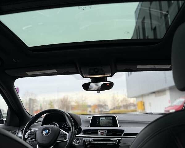 Черный БМВ X2, объемом двигателя 2 л и пробегом 165 тыс. км за 20500 $, фото 19 на Automoto.ua
