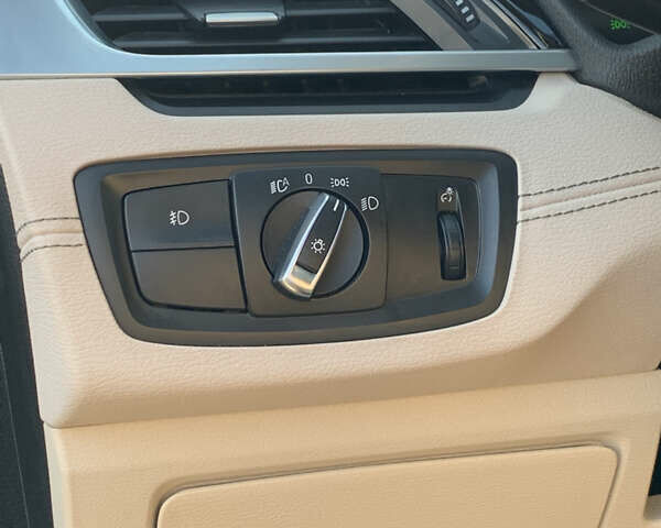 Черный БМВ X2, объемом двигателя 2 л и пробегом 135 тыс. км за 22499 $, фото 25 на Automoto.ua