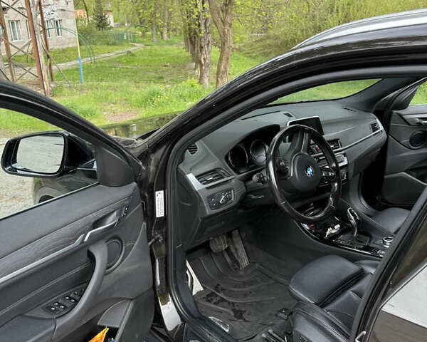 Коричневый БМВ X2, объемом двигателя 2 л и пробегом 166 тыс. км за 25200 $, фото 1 на Automoto.ua