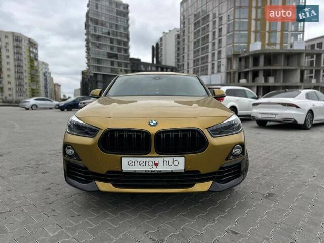 Жовтий БМВ X2, об'ємом двигуна 2 л та пробігом 63 тис. км за 18850 $, фото 33 на Automoto.ua