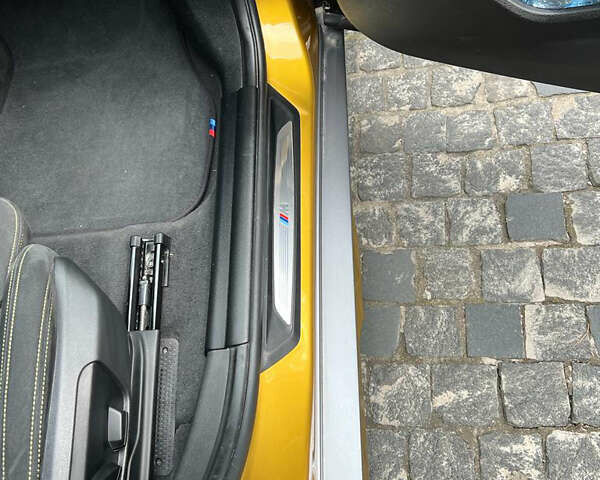 Желтый БМВ X2, объемом двигателя 2 л и пробегом 96 тыс. км за 30800 $, фото 10 на Automoto.ua