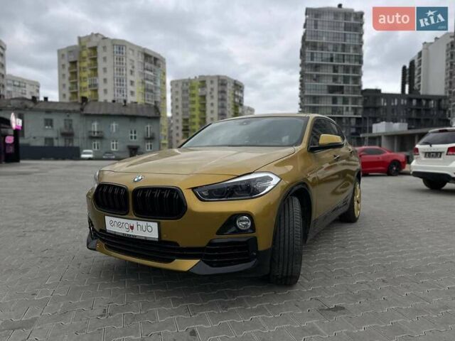 Жовтий БМВ X2, об'ємом двигуна 2 л та пробігом 63 тис. км за 18850 $, фото 35 на Automoto.ua