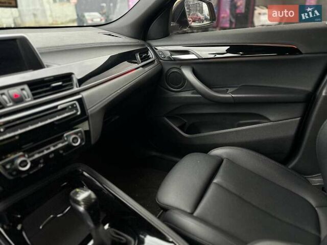Жовтий БМВ X2, об'ємом двигуна 2 л та пробігом 63 тис. км за 18850 $, фото 15 на Automoto.ua