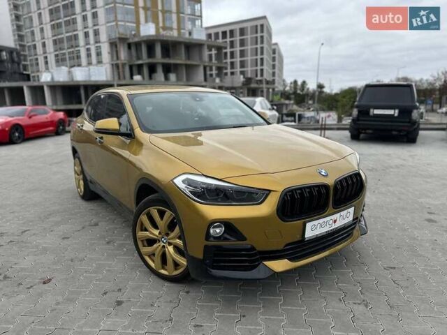 Жовтий БМВ X2, об'ємом двигуна 2 л та пробігом 63 тис. км за 18850 $, фото 32 на Automoto.ua
