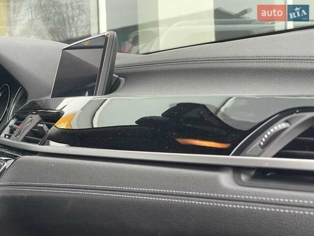 Желтый БМВ X2, объемом двигателя 1.5 л и пробегом 35 тыс. км за 29900 $, фото 36 на Automoto.ua