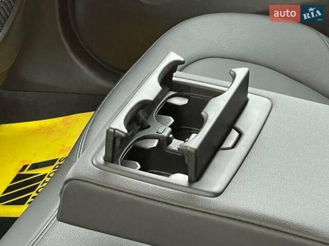 Желтый БМВ X2, объемом двигателя 1.5 л и пробегом 35 тыс. км за 29900 $, фото 57 на Automoto.ua