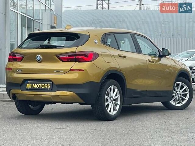 Желтый БМВ X2, объемом двигателя 1.5 л и пробегом 35 тыс. км за 29900 $, фото 3 на Automoto.ua