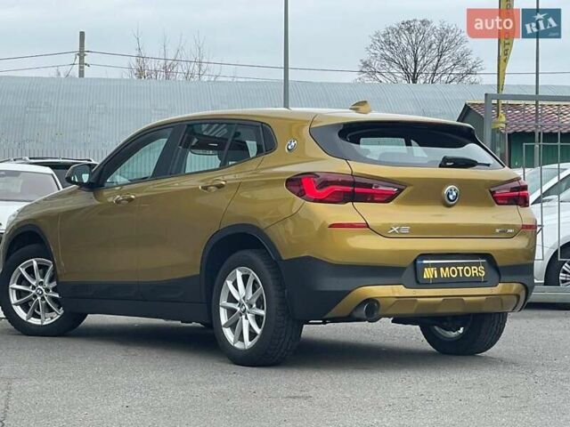 Желтый БМВ X2, объемом двигателя 1.5 л и пробегом 35 тыс. км за 29900 $, фото 2 на Automoto.ua