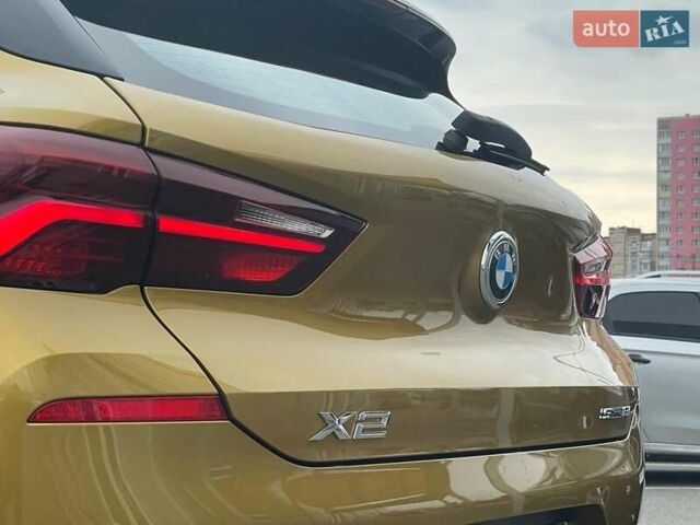 Желтый БМВ X2, объемом двигателя 1.5 л и пробегом 35 тыс. км за 29900 $, фото 12 на Automoto.ua