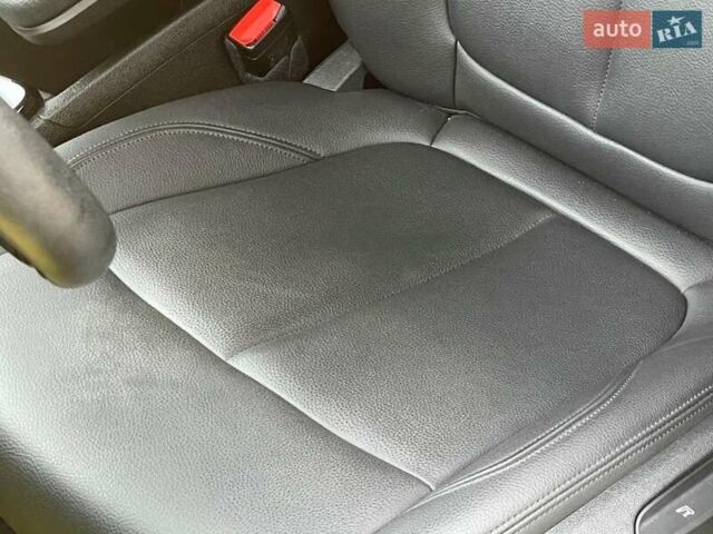 Желтый БМВ X2, объемом двигателя 1.5 л и пробегом 35 тыс. км за 29900 $, фото 35 на Automoto.ua