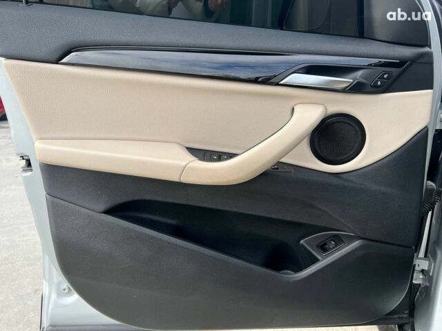 Сірий БМВ X2, об'ємом двигуна 2 л та пробігом 64 тис. км за 19640 $, фото 14 на Automoto.ua