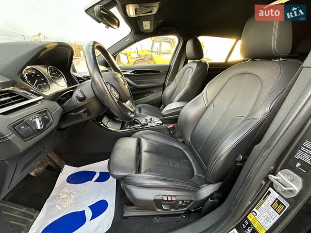 БМВ X2 2018 в Луцке на Automoto.ua Серый БМВ X2, объемом двигателя 2 л и пробегом 133 тыс. км за 12900 $, фото 9 на Automoto.ua