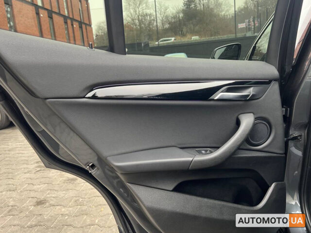 Серый БМВ X2, объемом двигателя 2 л и пробегом 43 тыс. км за 28000 $, фото 14 на Automoto.ua