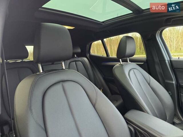 Сірий БМВ X2, об'ємом двигуна 2 л та пробігом 57 тис. км за 21499 $, фото 63 на Automoto.ua