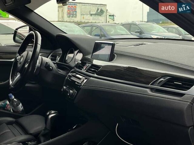 Серый БМВ X2, объемом двигателя 2 л и пробегом 130 тыс. км за 21990 $, фото 8 на Automoto.ua