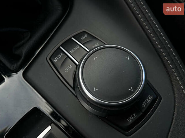 Серый БМВ X2, объемом двигателя 2 л и пробегом 86 тыс. км за 25000 $, фото 21 на Automoto.ua