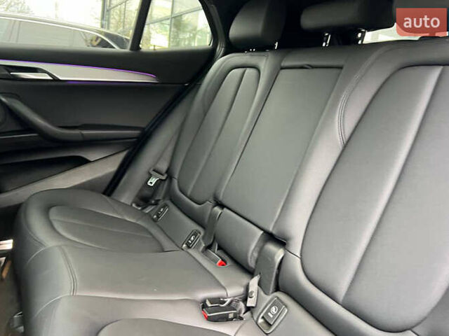 Серый БМВ X2, объемом двигателя 2 л и пробегом 145 тыс. км за 21500 $, фото 22 на Automoto.ua