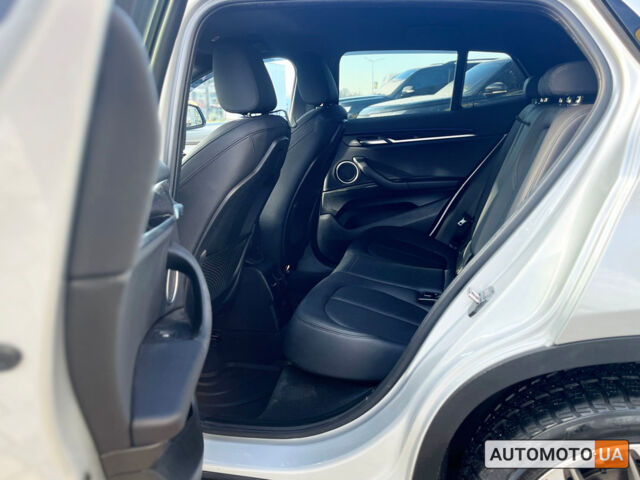 Серый БМВ X2, объемом двигателя 2 л и пробегом 86 тыс. км за 25990 $, фото 26 на Automoto.ua