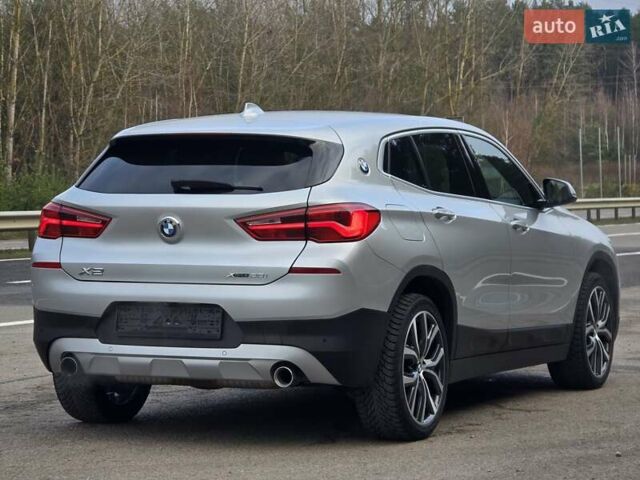 Сірий БМВ X2, об'ємом двигуна 2 л та пробігом 57 тис. км за 21499 $, фото 7 на Automoto.ua