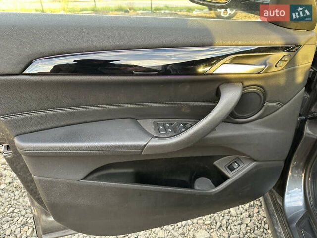 БМВ X2 2018 в Луцке на Automoto.ua Серый БМВ X2, объемом двигателя 2 л и пробегом 133 тыс. км за 12900 $, фото 6 на Automoto.ua